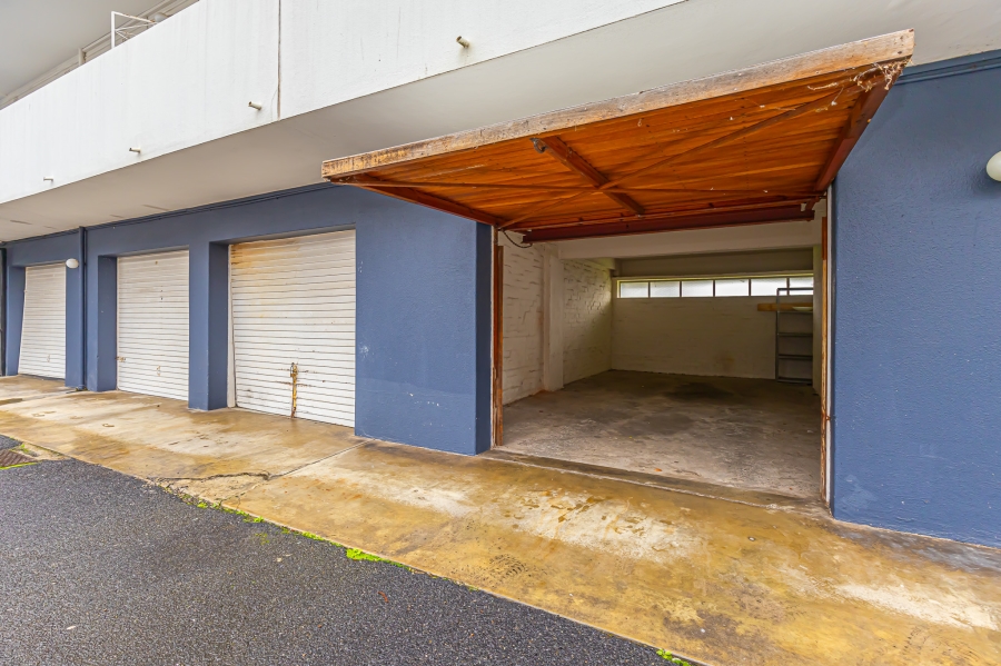 2 Bedroom Property for Sale in Sea Point Western Cape